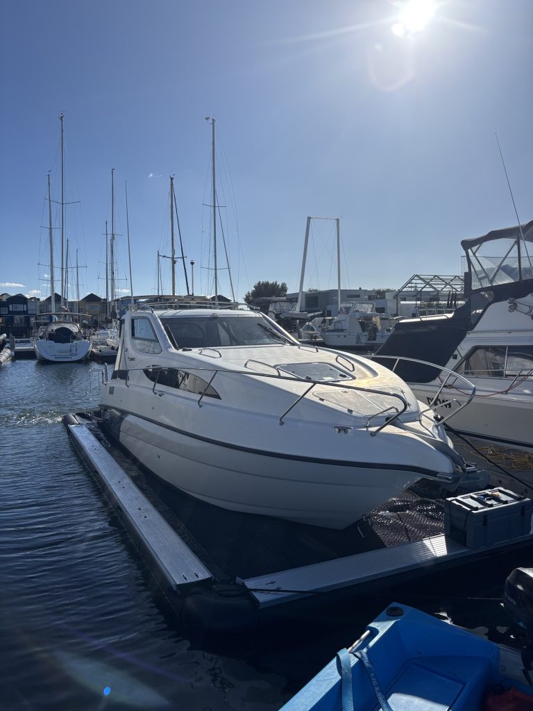 Your SeaPen Questions Answered 3 Whittley 2800CR Stern Drive - 8490x3000