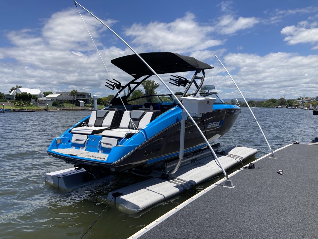 SeaPen vs Boat Lift: Which Dry Storage Solution is Right for You? 2 Yamaha Jet Boat on an FL7 - DockPro