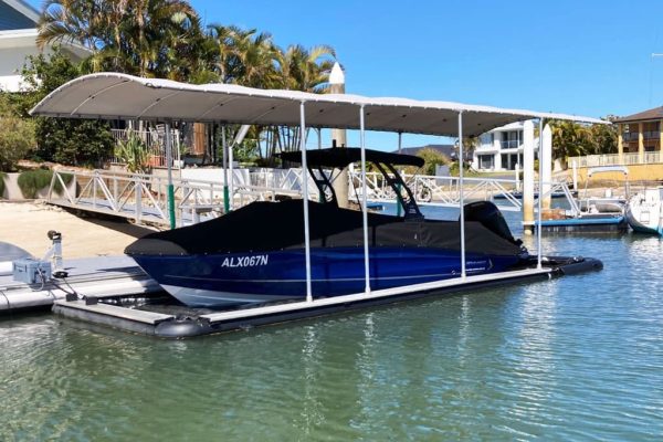 Bayliner-boat-in-SeaPenT-Top-cover-System-1024×768 Bayliner-boat-in-SeaPenT-Top-cover-System-1024x768