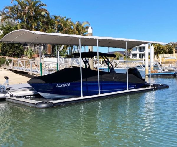 Bayliner-boat-in-SeaPenT-Top-cover-System-1024x768