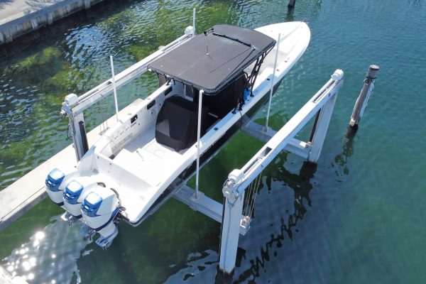 DOCKPRO - Four Post Boatlift - Golden Boat Lifts